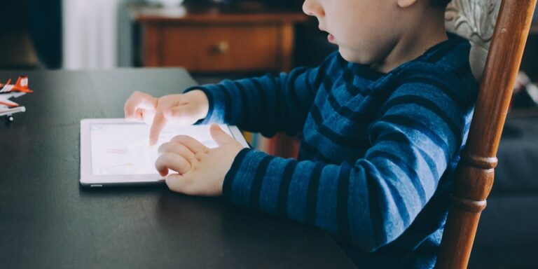 Raising your kids in the digital world