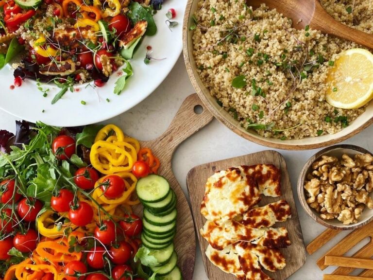 Deconstructed Halloumi salad